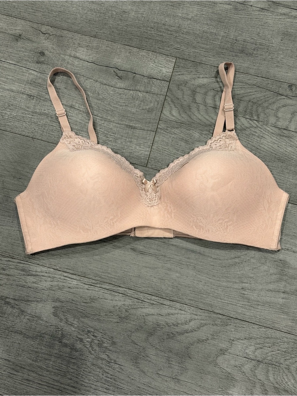 Maidenform Soft Lace-Trim wireless bra 40B